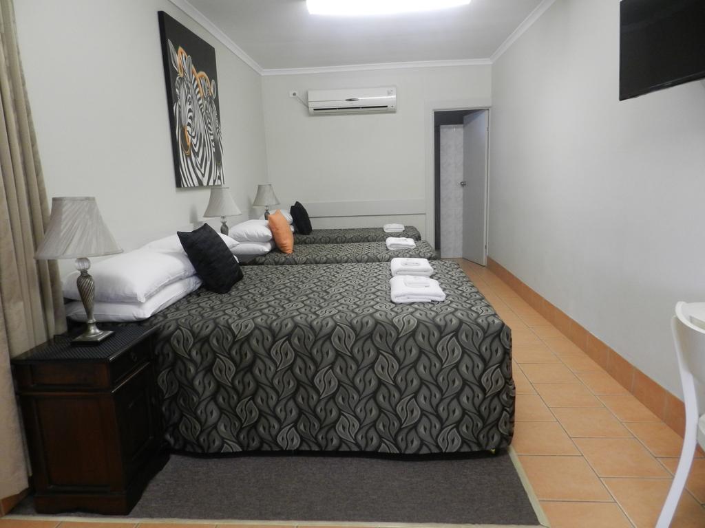 Golden Palms Motor Inn Bundaberg Eksteriør bilde