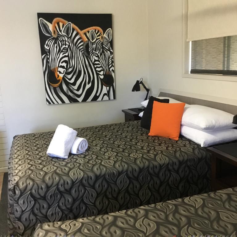 Golden Palms Motor Inn Bundaberg Eksteriør bilde