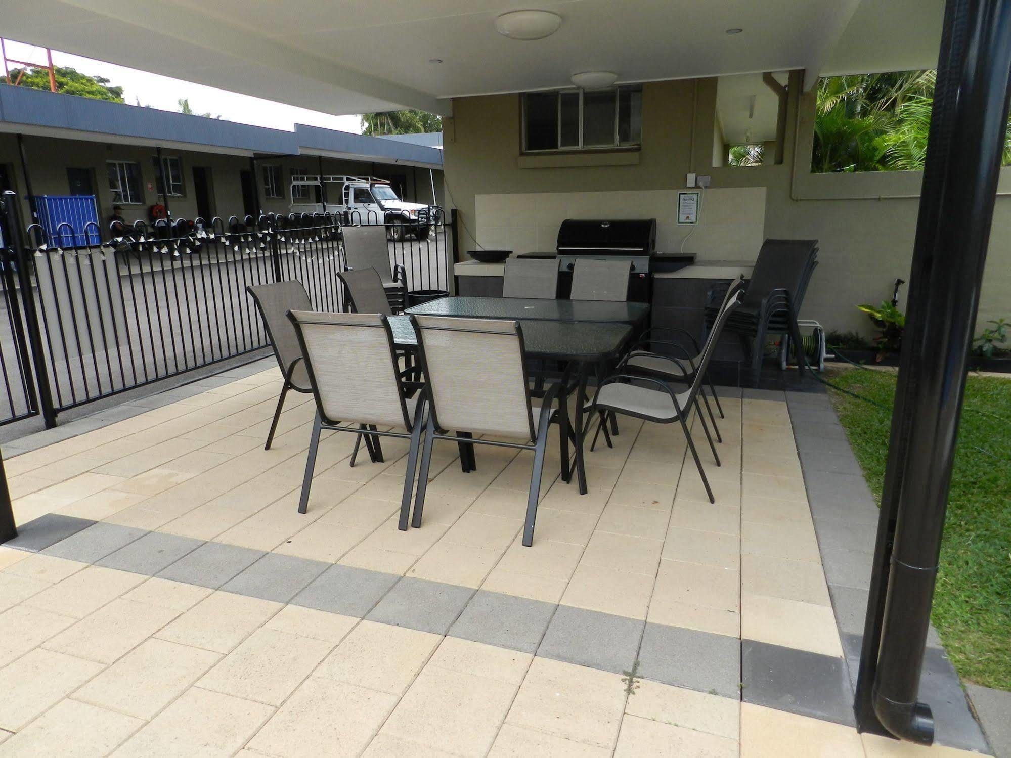 Golden Palms Motor Inn Bundaberg Eksteriør bilde