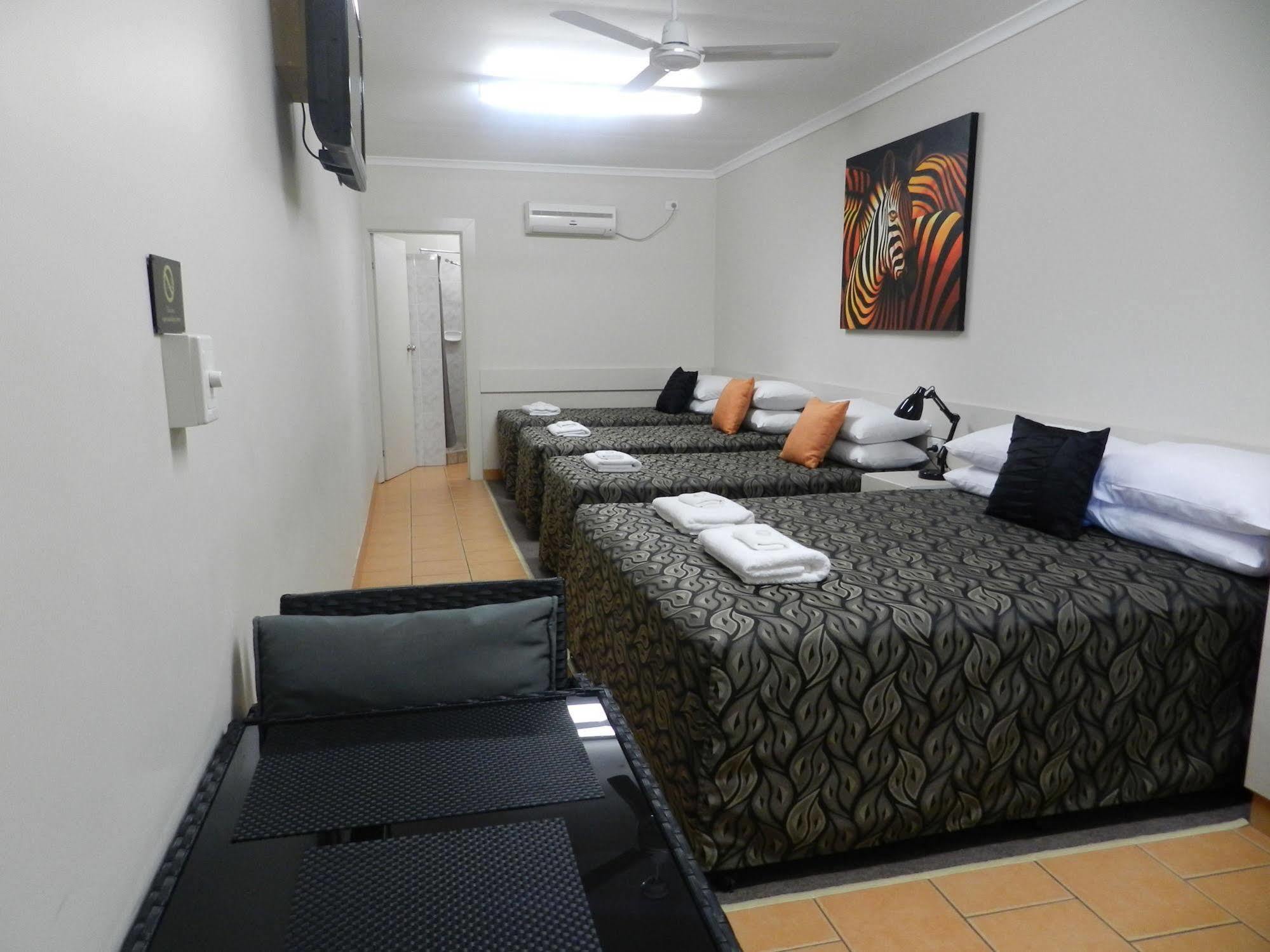 Golden Palms Motor Inn Bundaberg Eksteriør bilde